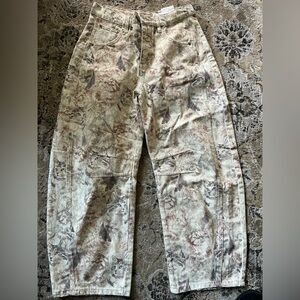 Free People Good Luck Barrel Jean Rare Cat Print!